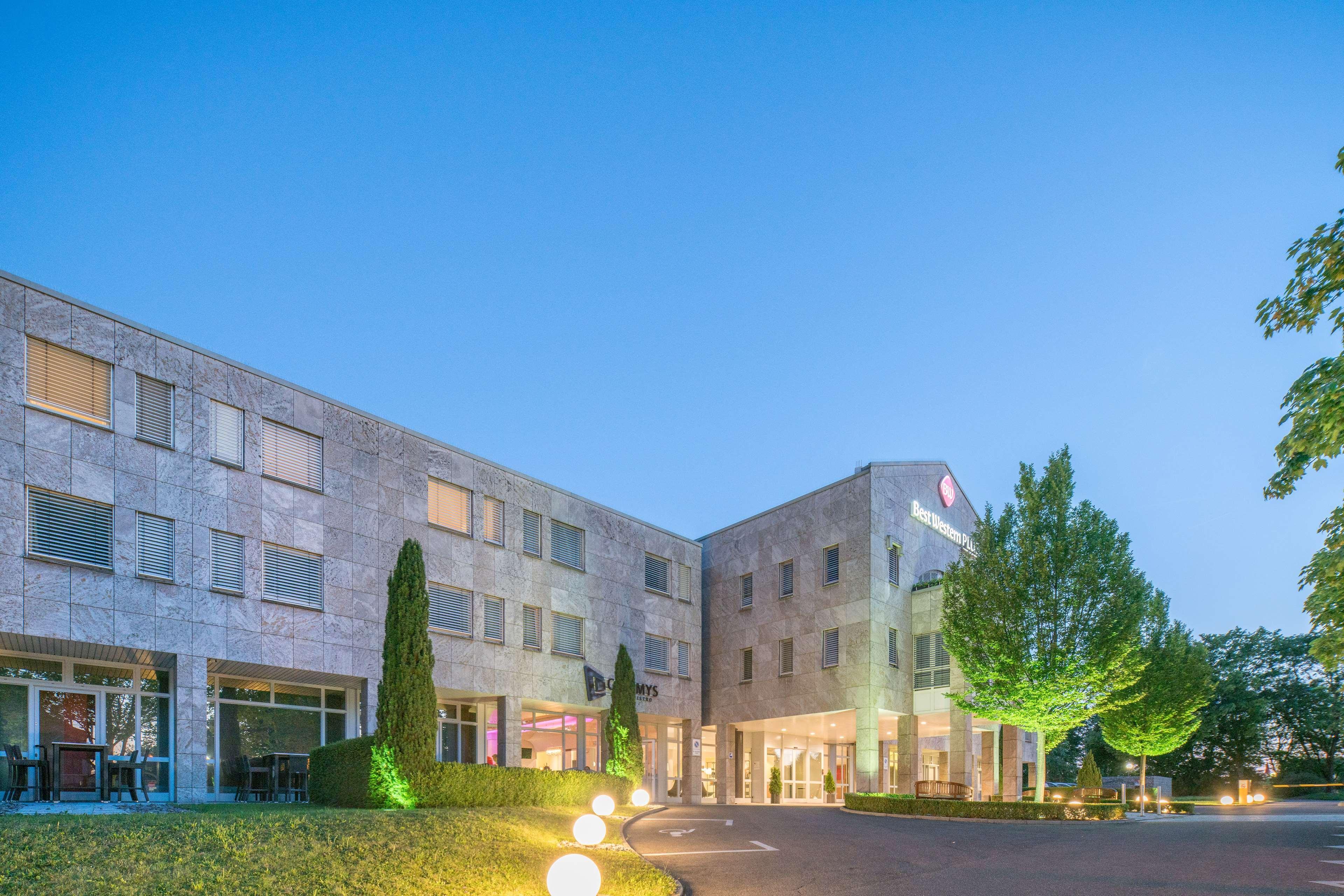 Best Western Plus Hotel Fellbach-Stuttgart Exterior photo