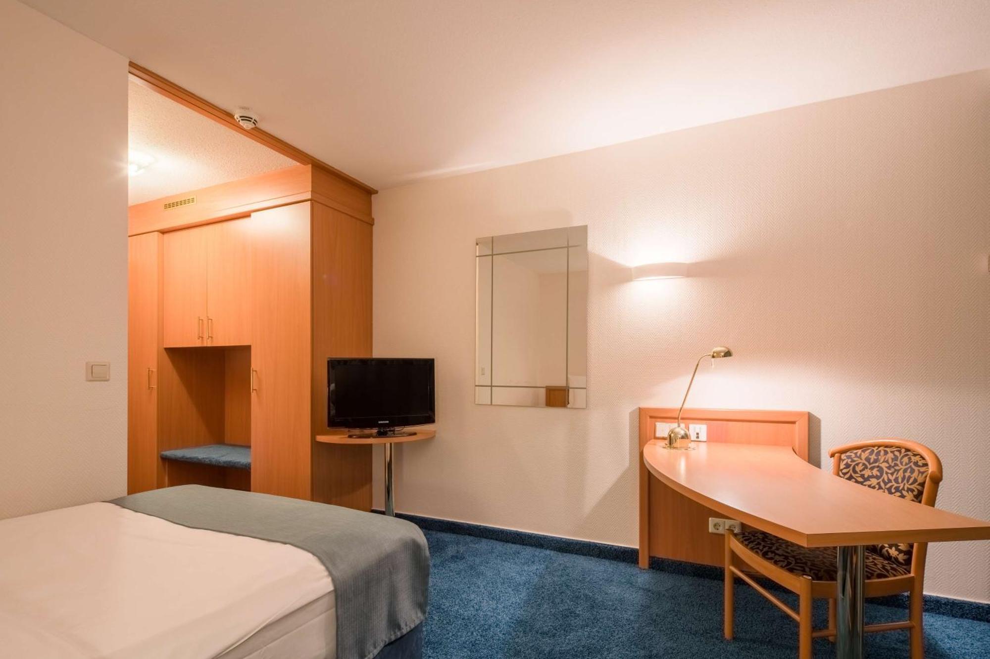 Best Western Plus Hotel Fellbach-Stuttgart Exterior photo